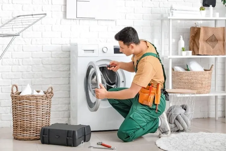 Cách khắc phục lỗi E30 máy giặt Electrolux